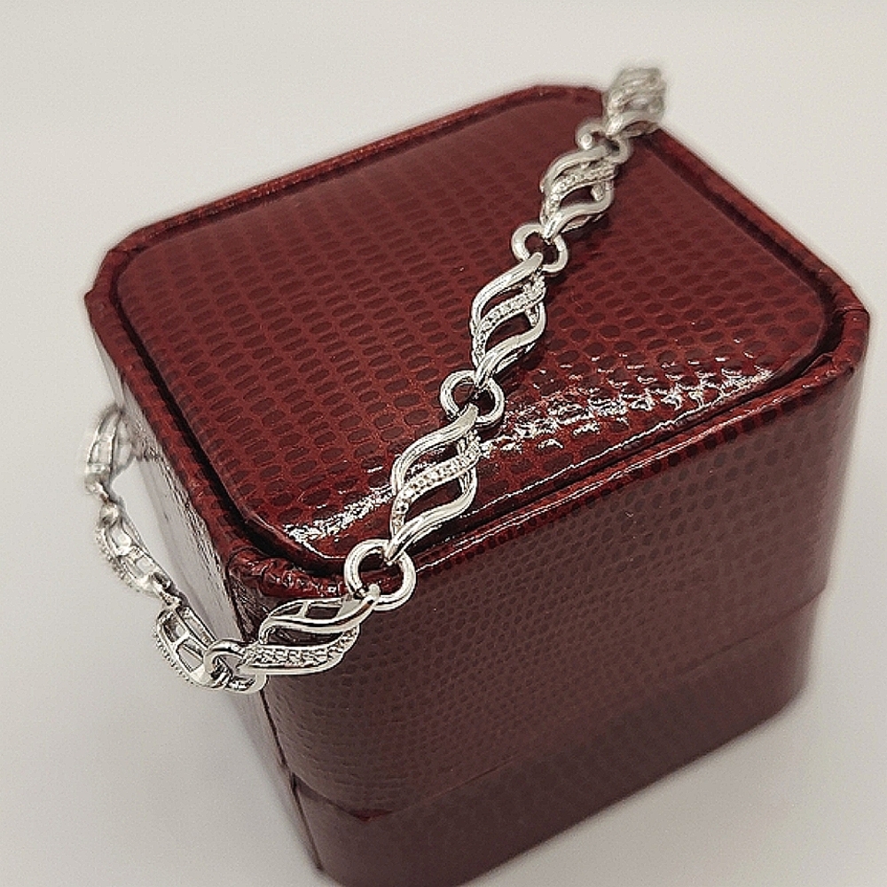925 Silver & Diamond Pod Cage Link Tennis Bracelet.